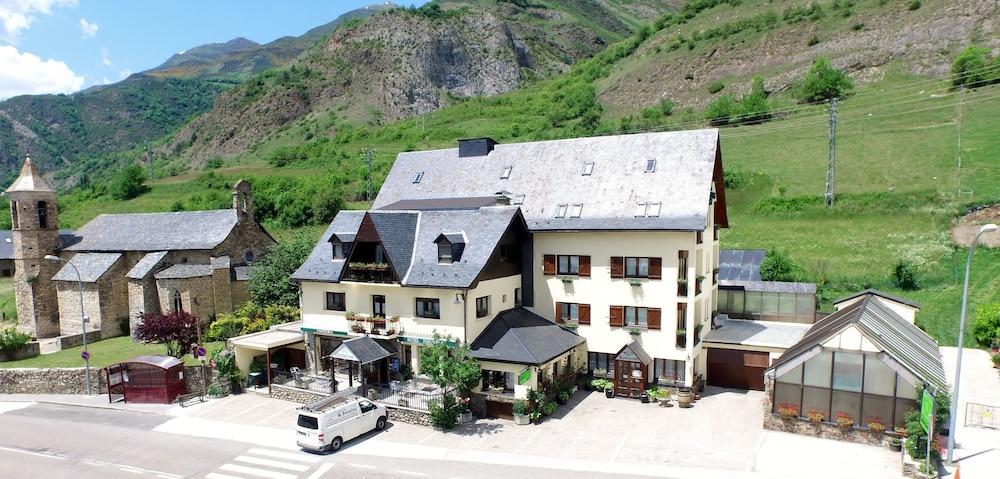 Hotel Edelweiss Arties Extérieur photo