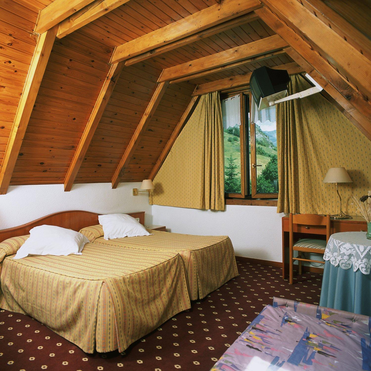 Hotel Edelweiss Arties Extérieur photo