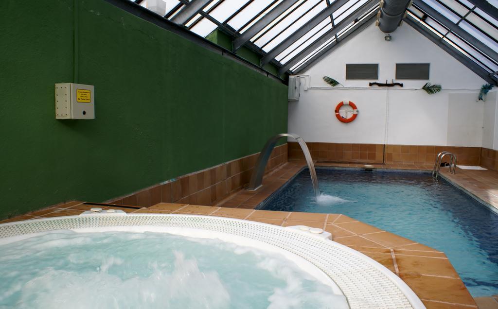 Hotel Edelweiss Arties Extérieur photo